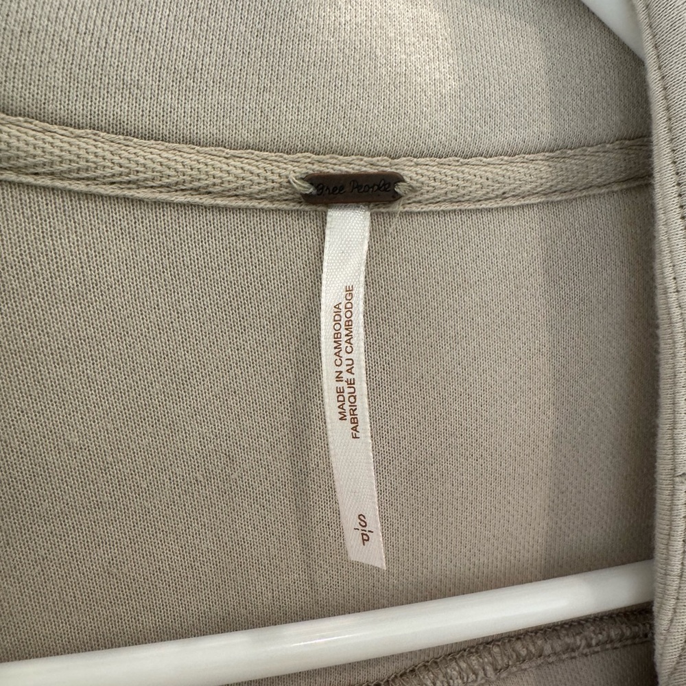 Free People Beige Fleece shacket - Picture 2 of 2